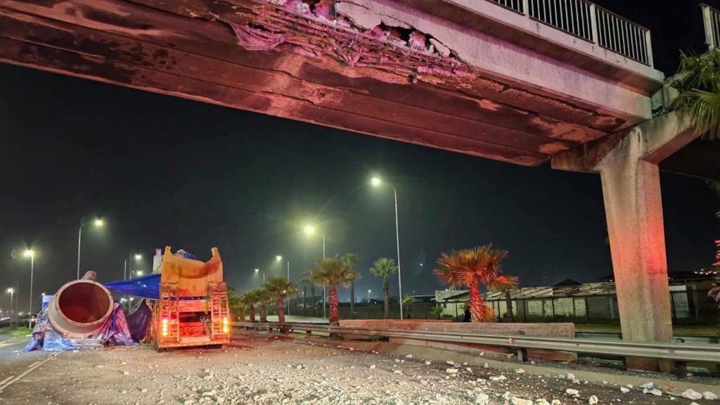 N1 pedestrian bridge damaged by a truck on FW de Klerk Boulevard in Cape Town.